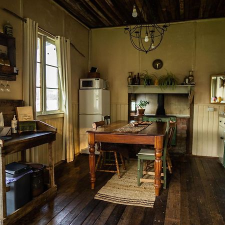 Cosy Farmstay: Green Cabin At Whispering Woods Beedelup Buitenkant foto