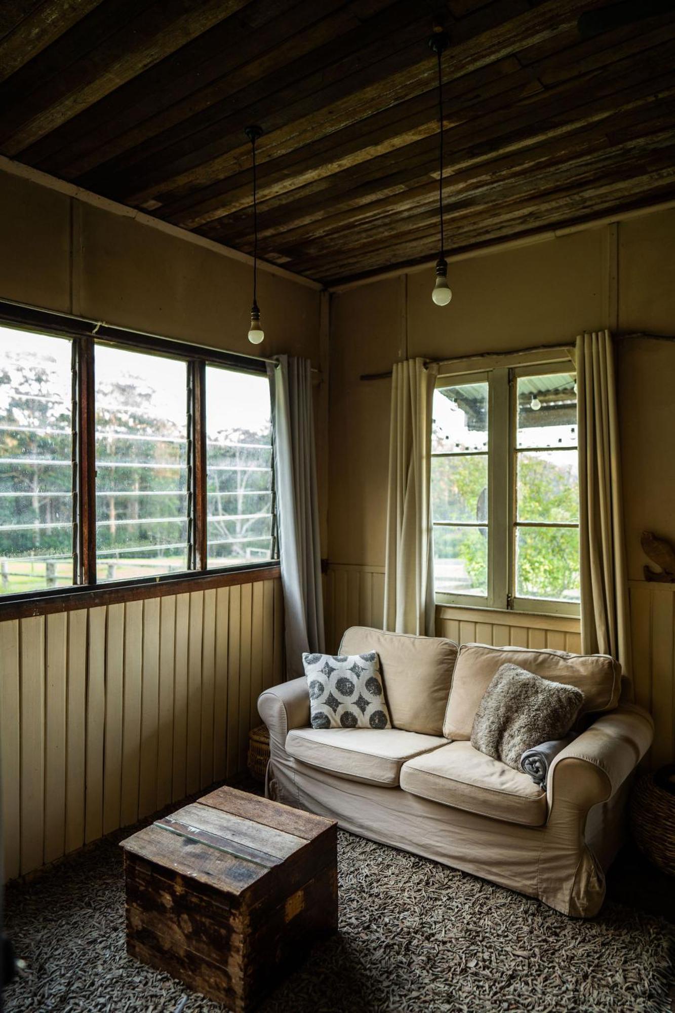 Cosy Farmstay: Green Cabin At Whispering Woods Beedelup Buitenkant foto