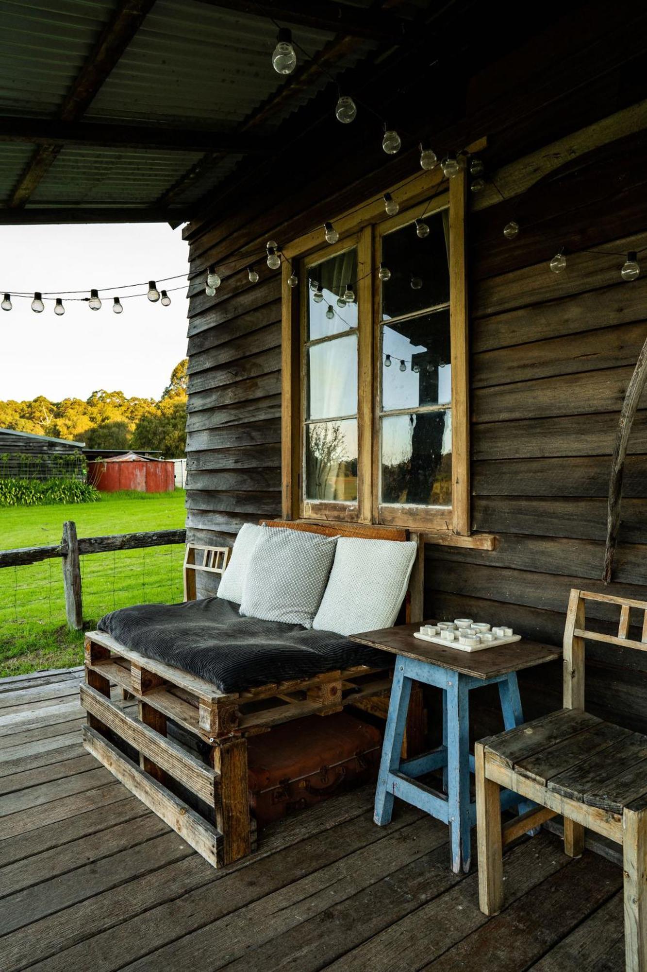 Cosy Farmstay: Green Cabin At Whispering Woods Beedelup Buitenkant foto